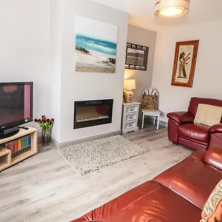 38 Castlewood Park Holiday home *