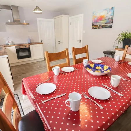 Holiday home 38 Castlewood Park *
