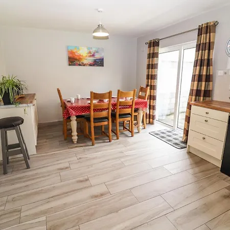 Holiday home 38 Castlewood Park Tralee