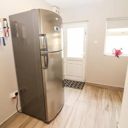 38 Castlewood Park * Tralee
